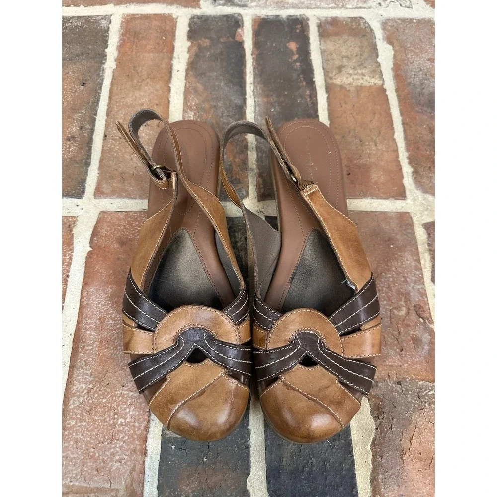 Natural Soul by Naturalizer Leather Two-tone‎ Brown Slingback Sandals Women's 9